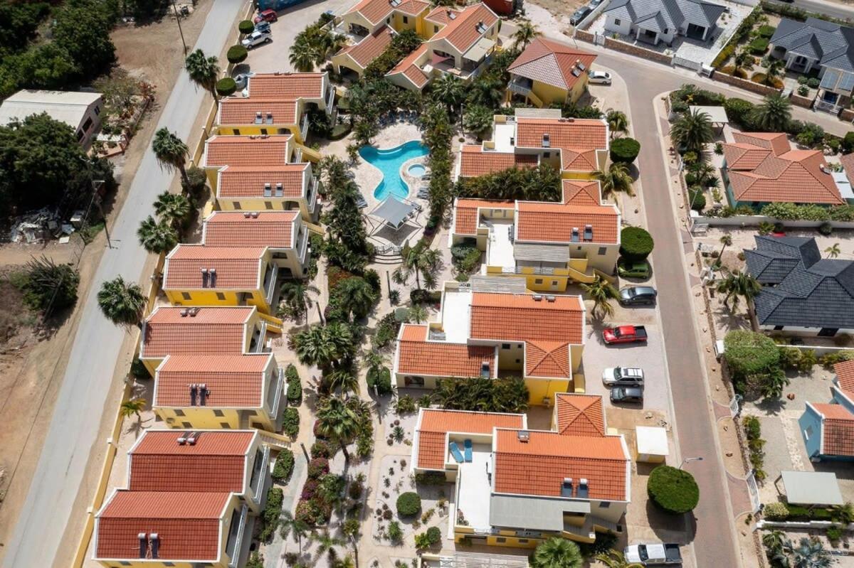 Caracara M2 Relax & Dive Resort Bonaire Village Playa Exterior photo